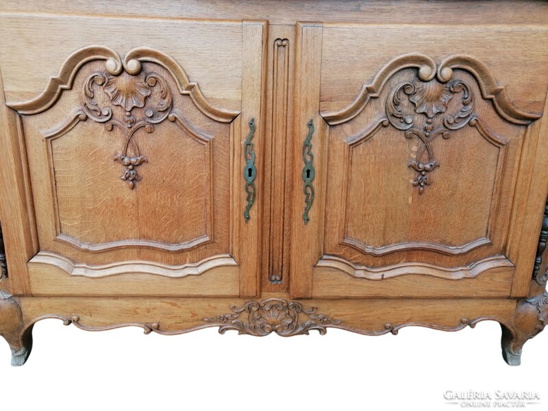 Neobaroque chest of drawers with 2 doors