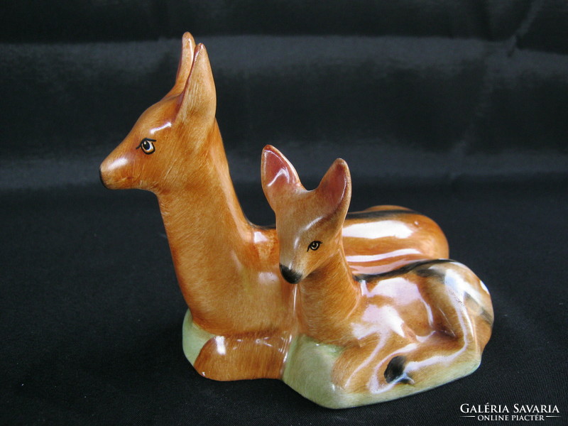 A pair of deer from a ceramic deer in Bodrogkeresztúr