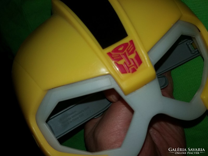 Retro traffic goods transformers mask plastic mask glasses toy condition according to the pictures