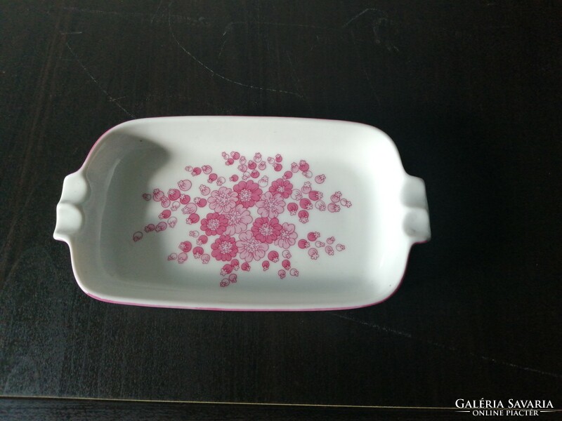 Best price! Flower-patterned porcelain ashtrays and vase in perfect condition