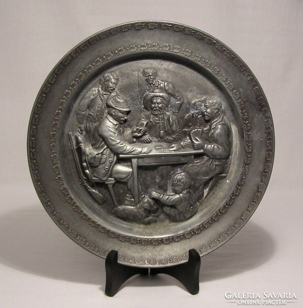 Tin plate with hunting scene