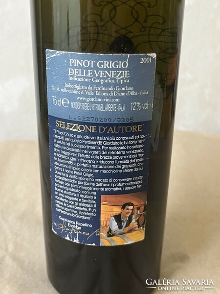 1 Glass of 7.5dl 2001 Italian white wine giordano - pinot grigio delle venezie (12%)