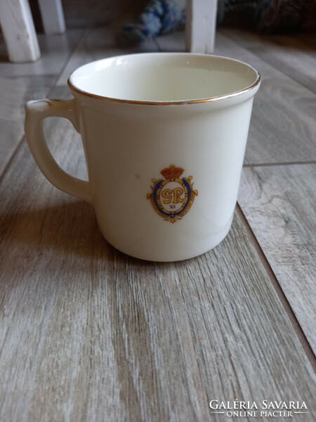 Wonderful old British porcelain coronation cup (8x10.5x8 cm)
