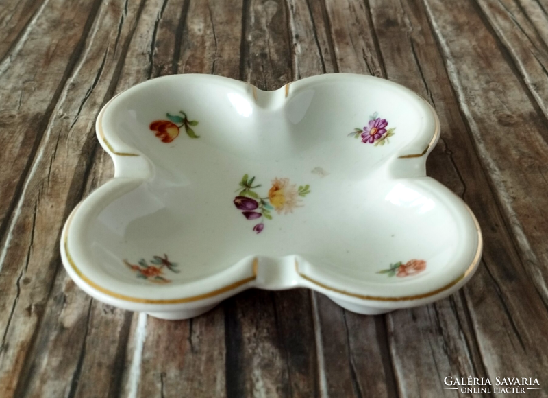 Beautiful old quarry drasche porcelain ashtray