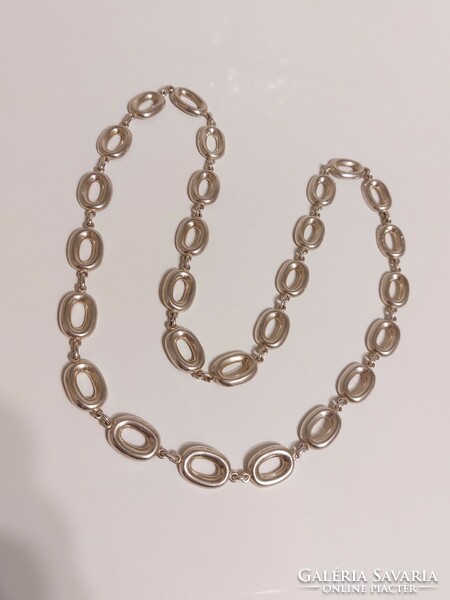Beautiful oval closed silver necklace
