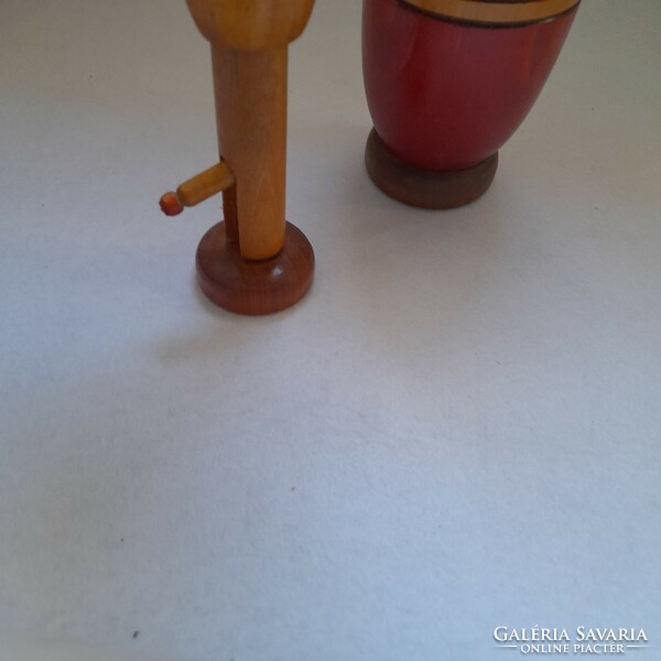 Beer opener and wooden figure - funny whistling pointers