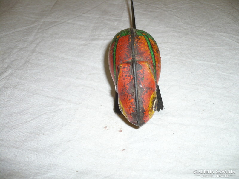 Old wind-up game disc mouse