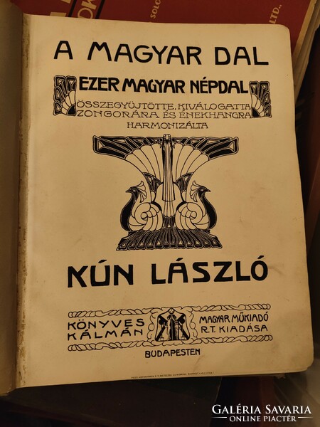 László Kún: sheet music of a thousand Hungarian folk songs