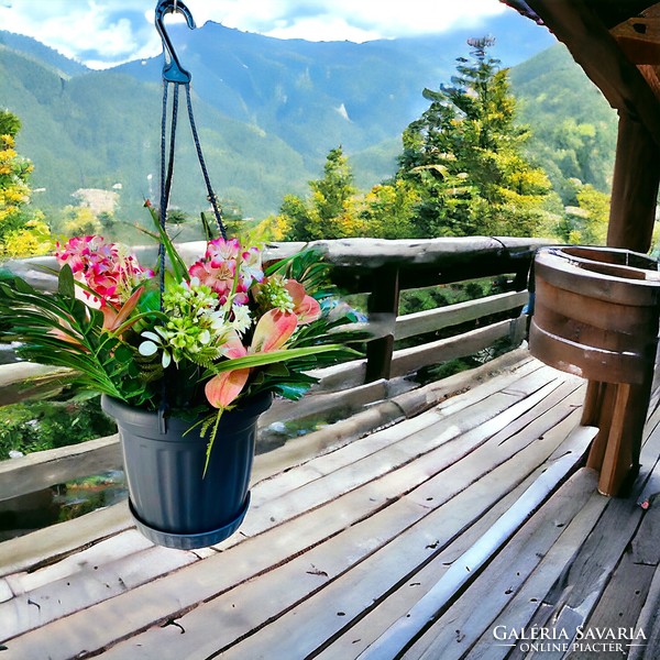 Julie's sunny flowerpot