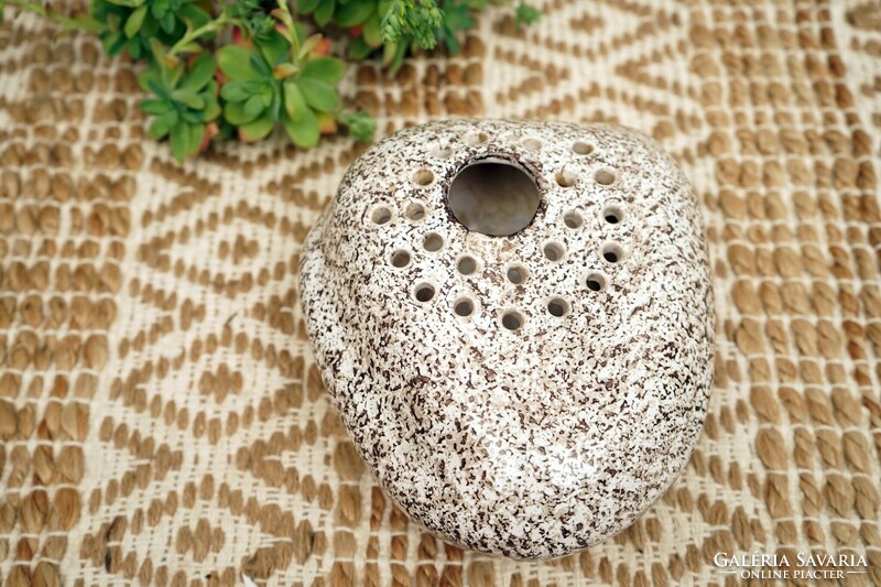 Retro ikebana ceramic vase / industrial art vase / pebble shaped vase / retro old