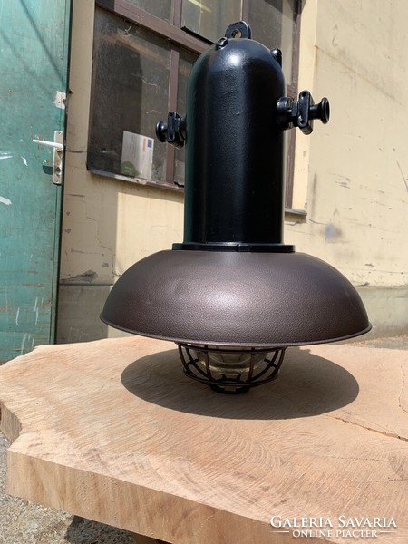 Industrial loft lamp