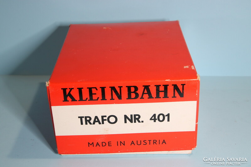 Kleinbahn trafó, dobozában