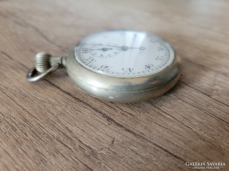 Antique Swiss stopwatch is faulty!