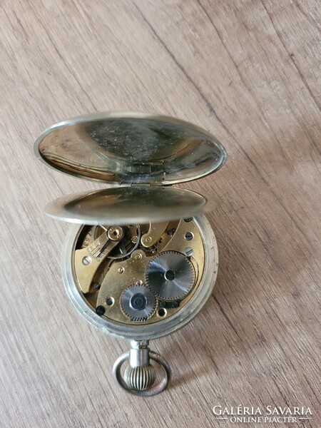 Antique Swiss stopwatch is faulty!