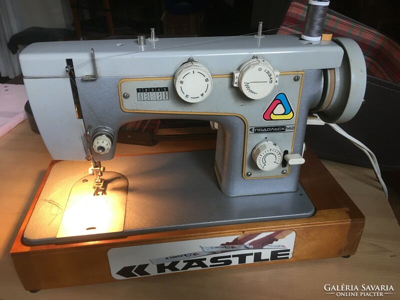 Old Podolsk 142 bag - sewing machine