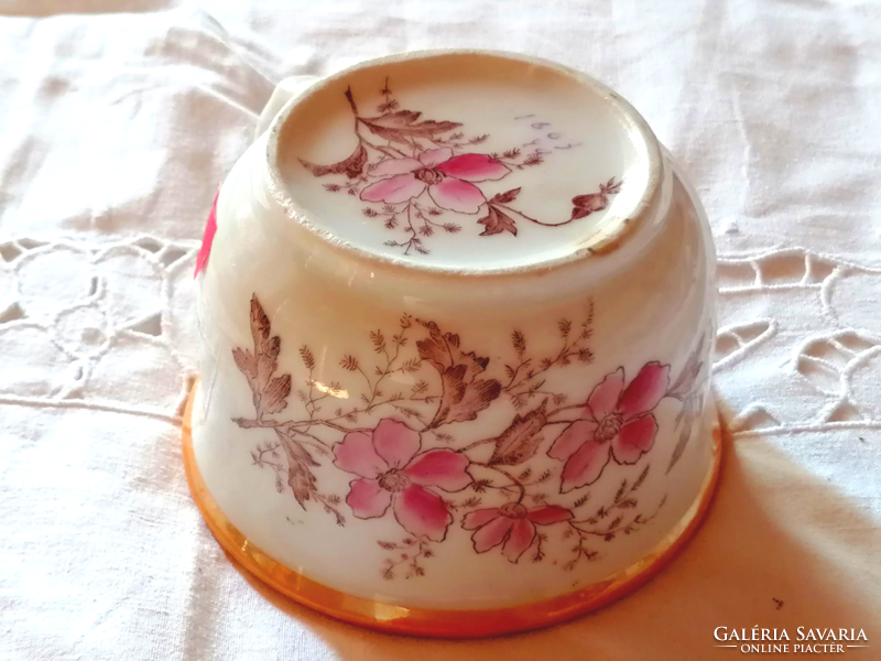 Folk coffee mug from the forties, display case condition, pink flower pattern 1.