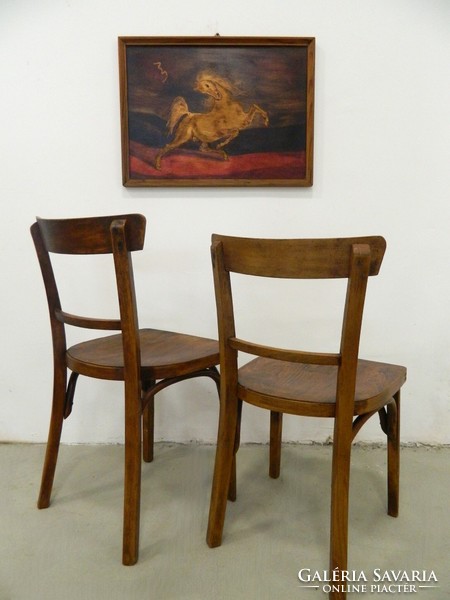 2 antique Thonet chairs from Debrecen (the price applies to 2 chairs)
