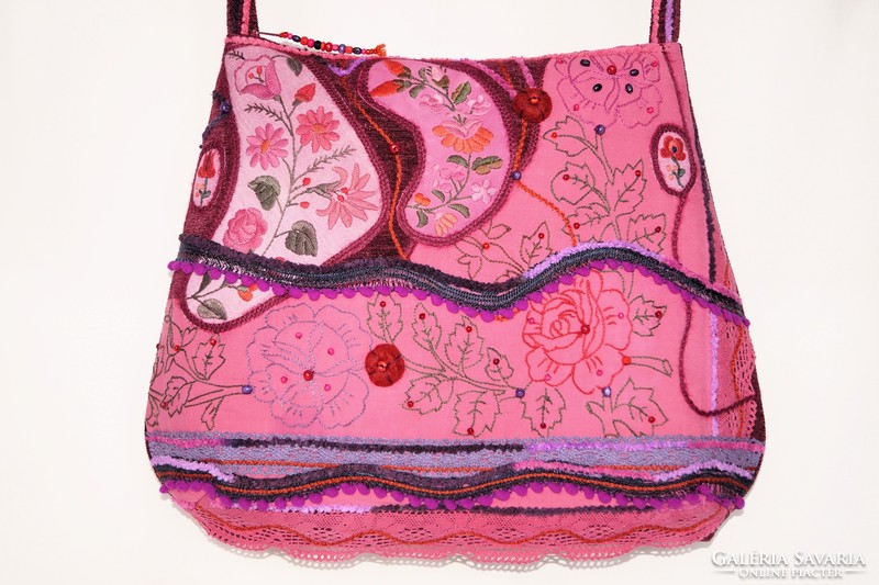 Pink, burgundy, hand-embroidered, floral, beaded, felt ball, rosy, large size, women's shoulder bag