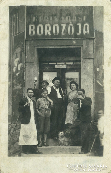 1900s. Pál Palaticzky's garden city wine bar. Original paper image. Old photo.