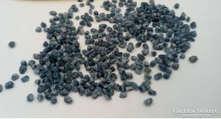 Sapphire - blue (corundum) - unpolished - 10g
