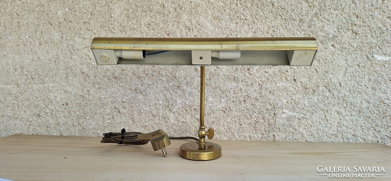 Vintage brass 2 bulb table or piano lamp jahn
