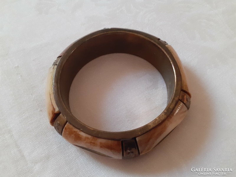 Copper alloy bracelet with bone inlay