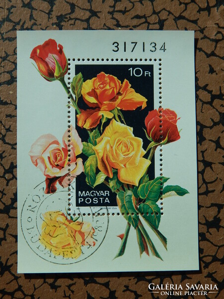 1982. Rózsák blokk   /600Ft/