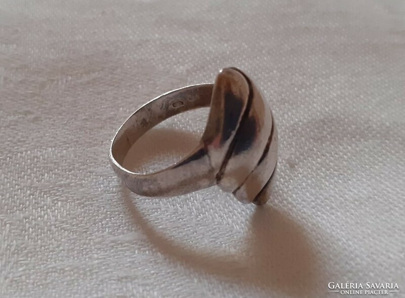 Modern style silver ring