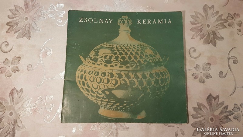 Zsolnay ceramics booklet, Pécs 1977