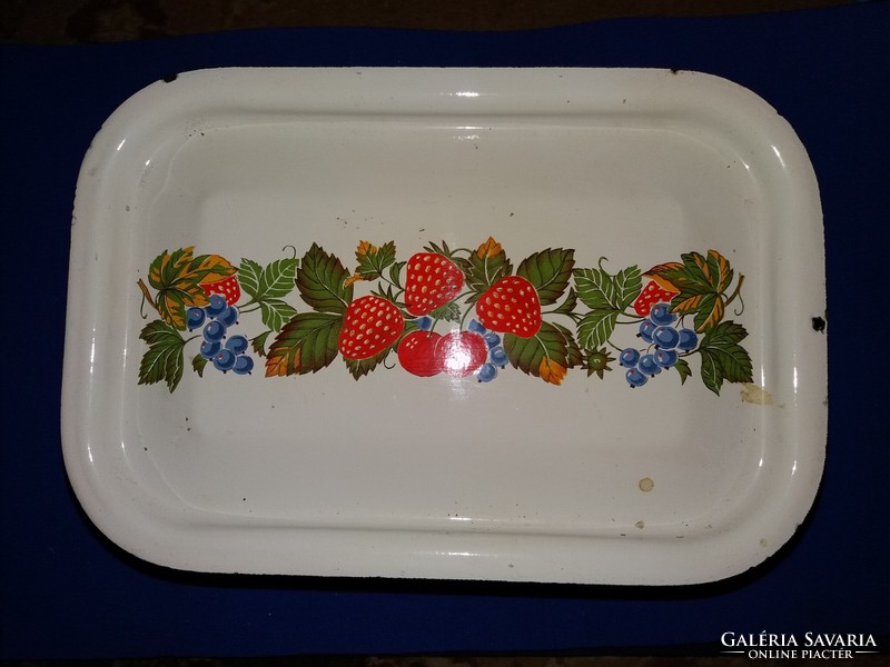 Old cccp metal enamel floral food container with lid 20 x 15 x 10 cm as shown in the pictures