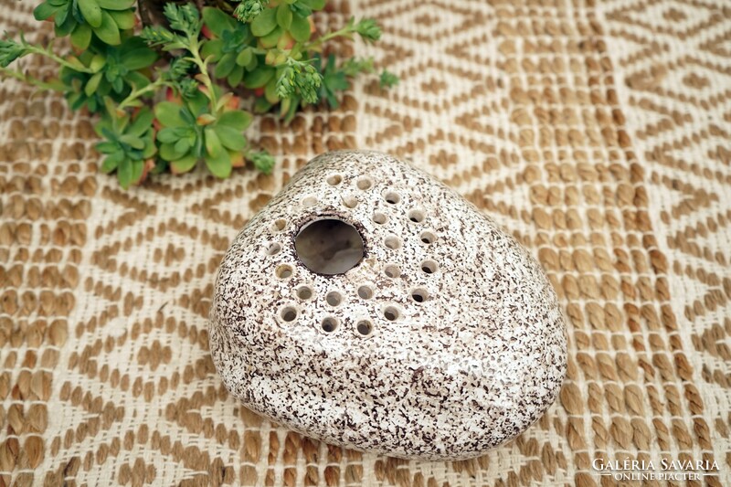 Retro ikebana ceramic vase / industrial art vase / pebble shaped vase / retro old