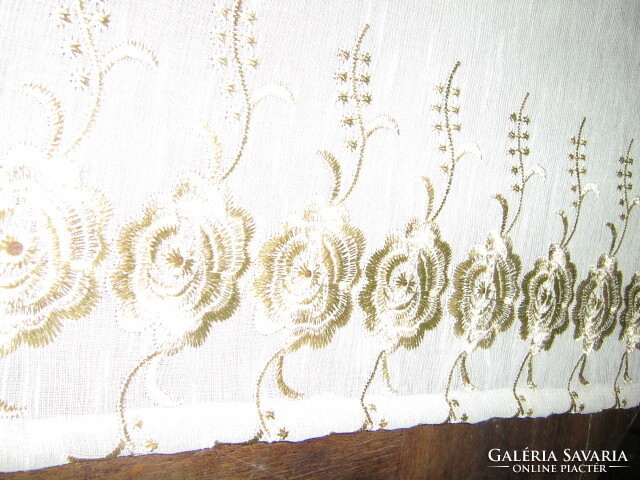 Floral curtain embroidered with gold in a beautiful vintage material