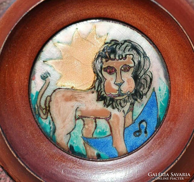 Fire enamel image - lion - marked
