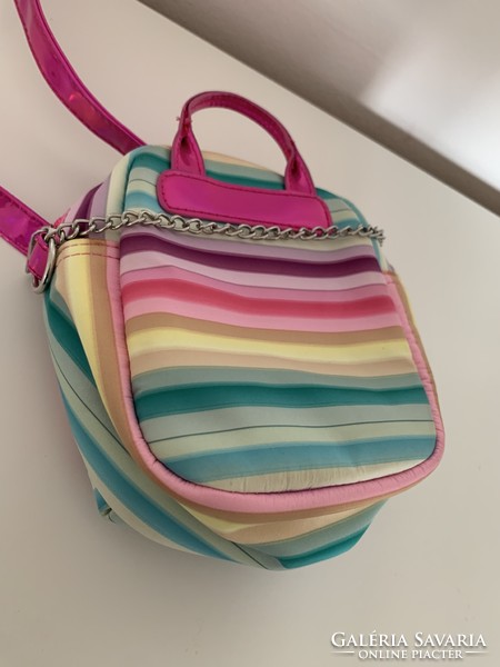 Beautiful claire's extra bag in ice cream colors with a brand new shiny strap