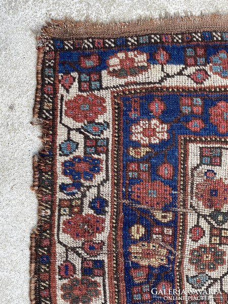 Antique oriental handwoven knotted rug 224 x 171 cm