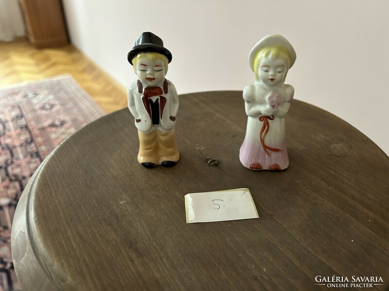 Porcelain and ceramic figurines