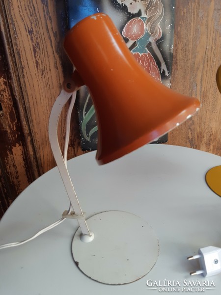 Szarvasi metal table lamp