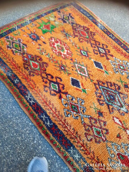 Moroccan Berber carpet, beautiful 130 x 220 cm