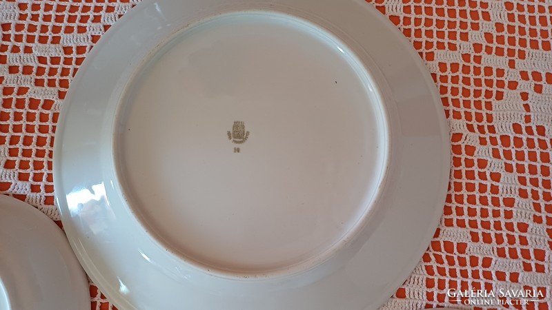 Régi Zsolnay tányérok