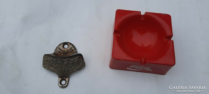 Old coca cola wall mounted iron bottle opener + müa.Advertising ashtray