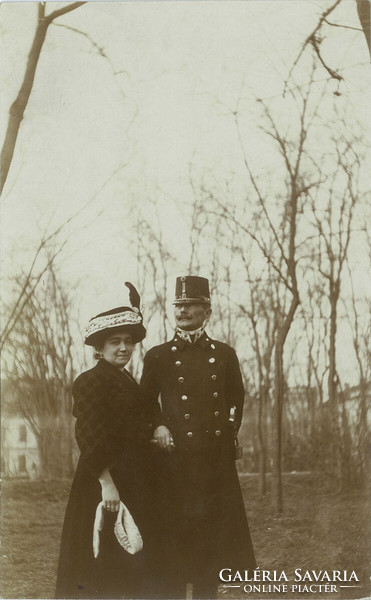 1913 - Austrian military officer with his wife. On the back with the inscription 