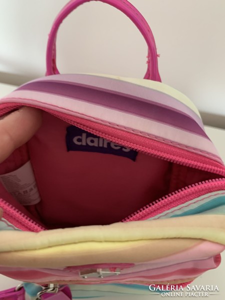 Gyönyörű Claire’s fagyiszínekben pompázó extra táska újszerű csillogó pánttal