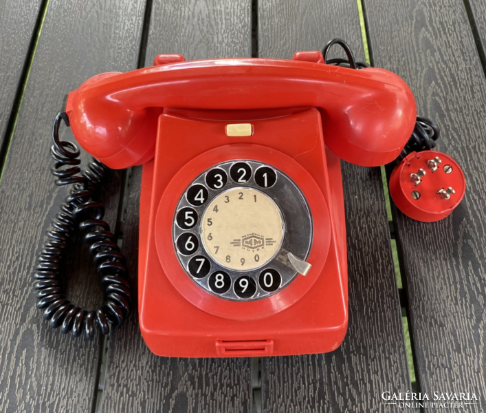 Cb76mm red desktop dial phone