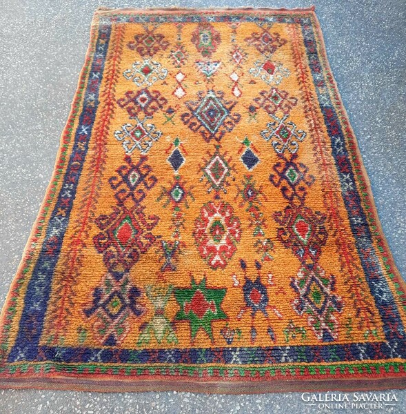 Moroccan Berber carpet, beautiful 130 x 220 cm