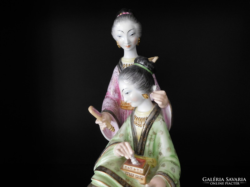 Geisha couple from Herend