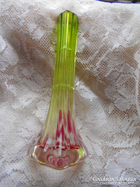 Csiszolt színátmenetes antik üveg váza 20 cm