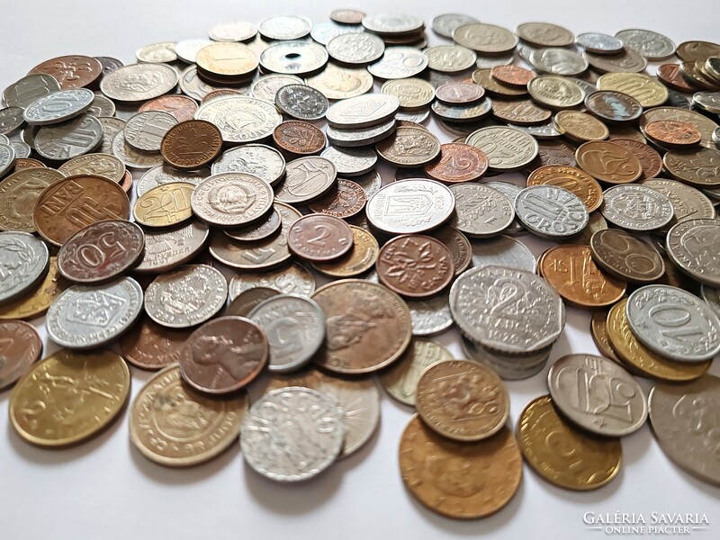 230 db vegyes külföldi érmék, főleg európa
