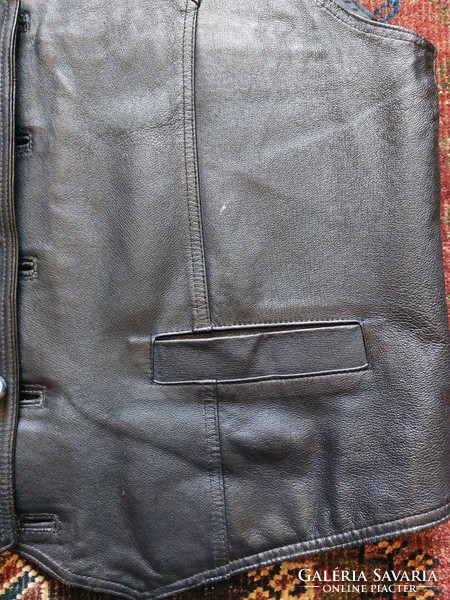 Men's leather vest in very nice condition, size 52