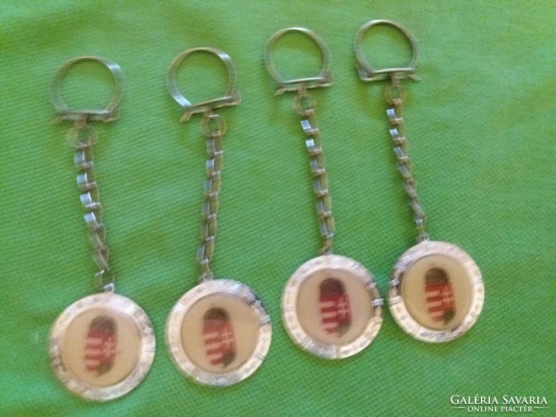 1990. The metal trafficker of the change of regime: key ring with Hungarian coat of arms in pieces according to the pictures