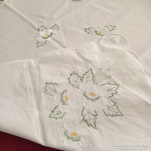 White, embroidered, patchwork tablecloth, 80 x 75 cm
